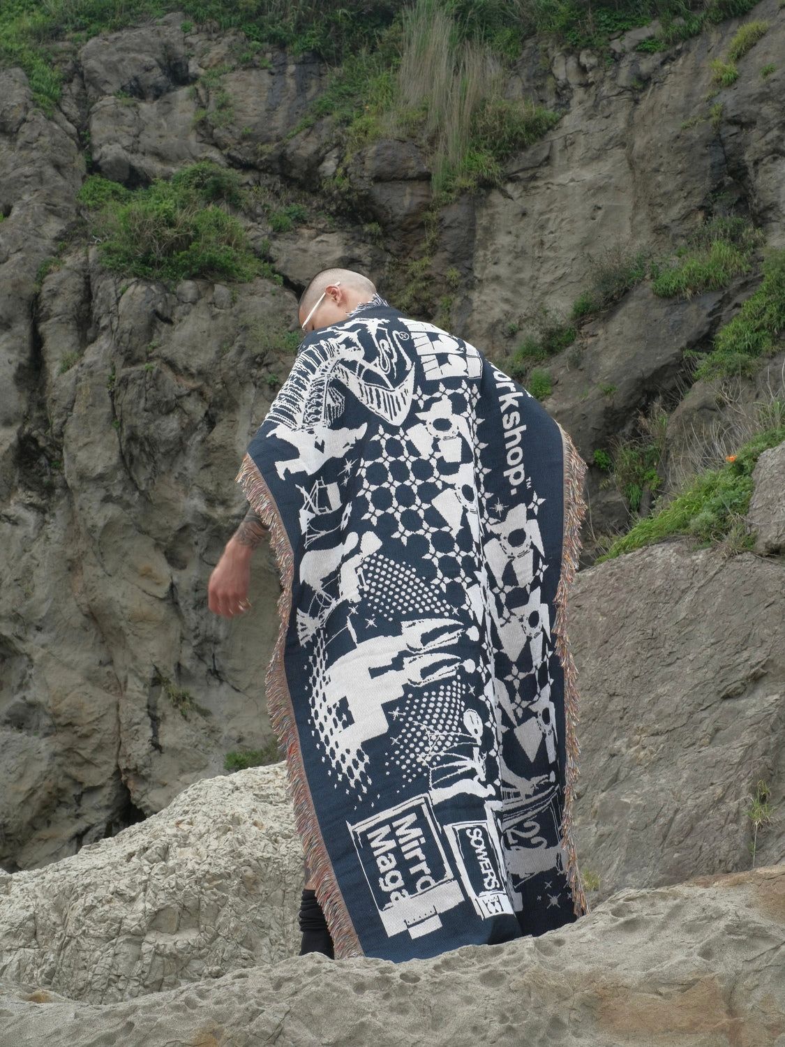 Mirror's Magazines x Sowers Jacquard Blanket